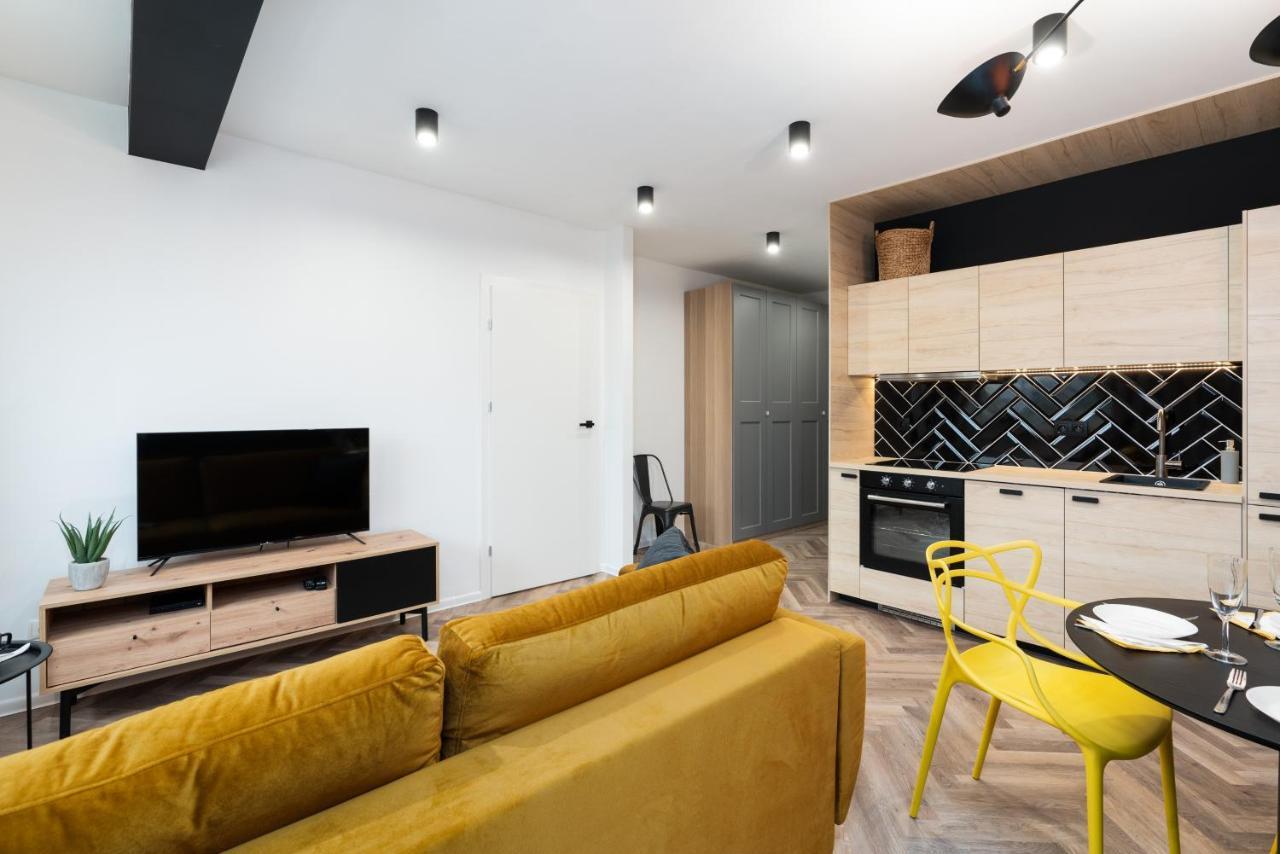 Loft Style Apartments Opienskiego With Parking By Noclegi Renters Poznan Exterior photo